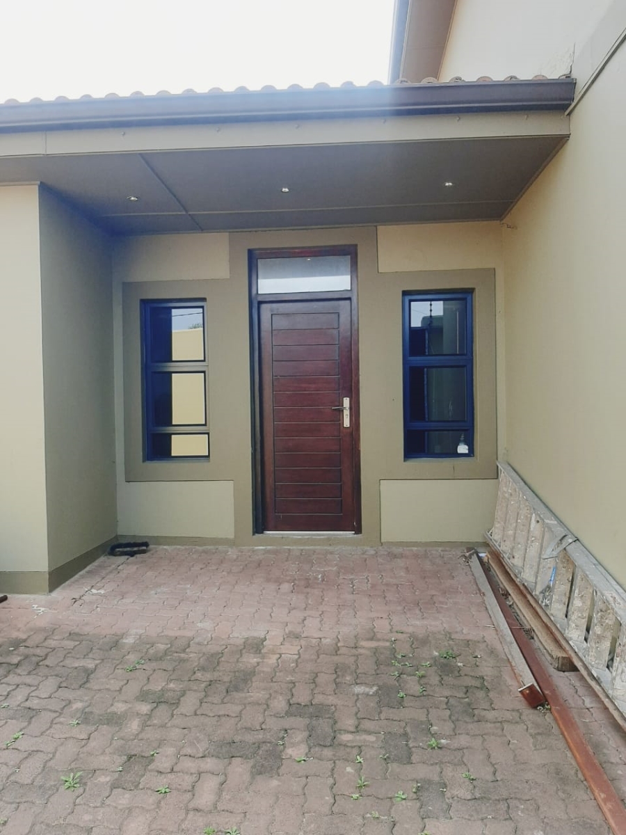 7 Bedroom Property for Sale in Amalinda Eastern Cape